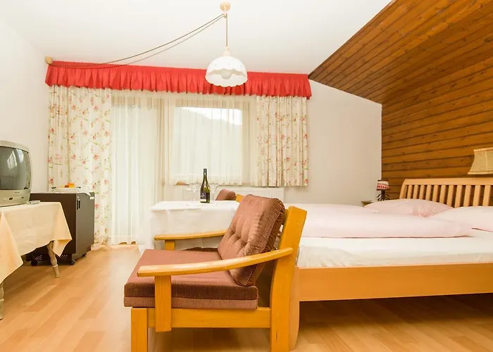 Gaestehaus Helga Apartamento Scharnitz