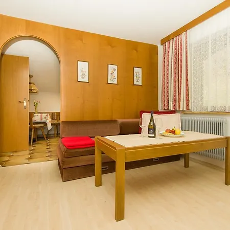Appartement Gaestehaus Helga Scharnitz