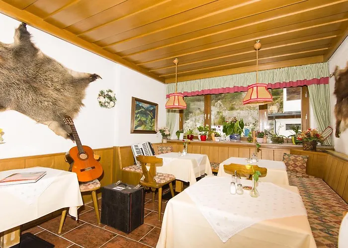 Gaestehaus Helga Διαμέρισμα Scharnitz